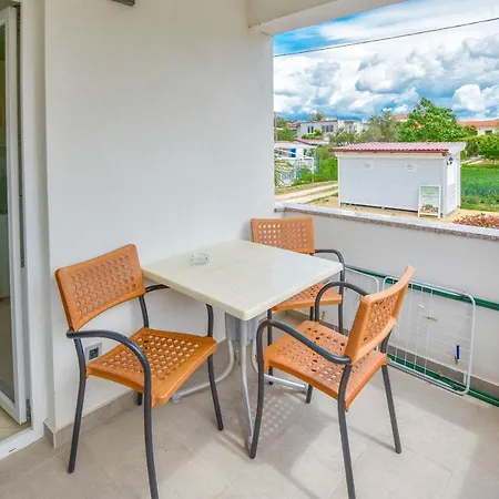 Jacqueline Appartement *