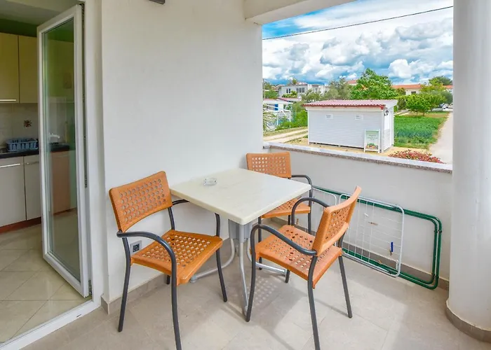 Jacqueline 아파트 *