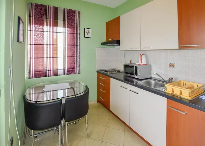 Jacqueline * 파코스탄