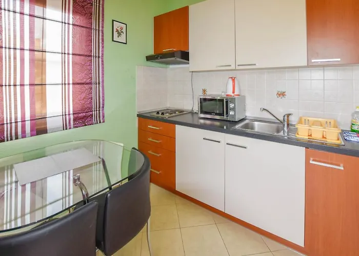 Jacqueline 아파트 *