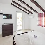 Jacqueline Appartement *