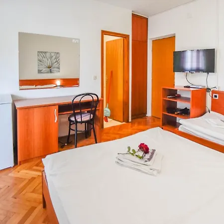 Apartment Jacqueline Pakostane