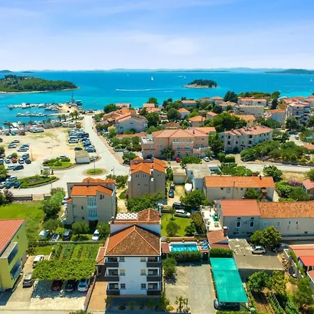 Apartment Jacqueline Pakoštane